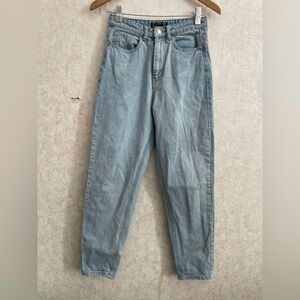 Pretty Little Thing women's size 4 mom jeans
